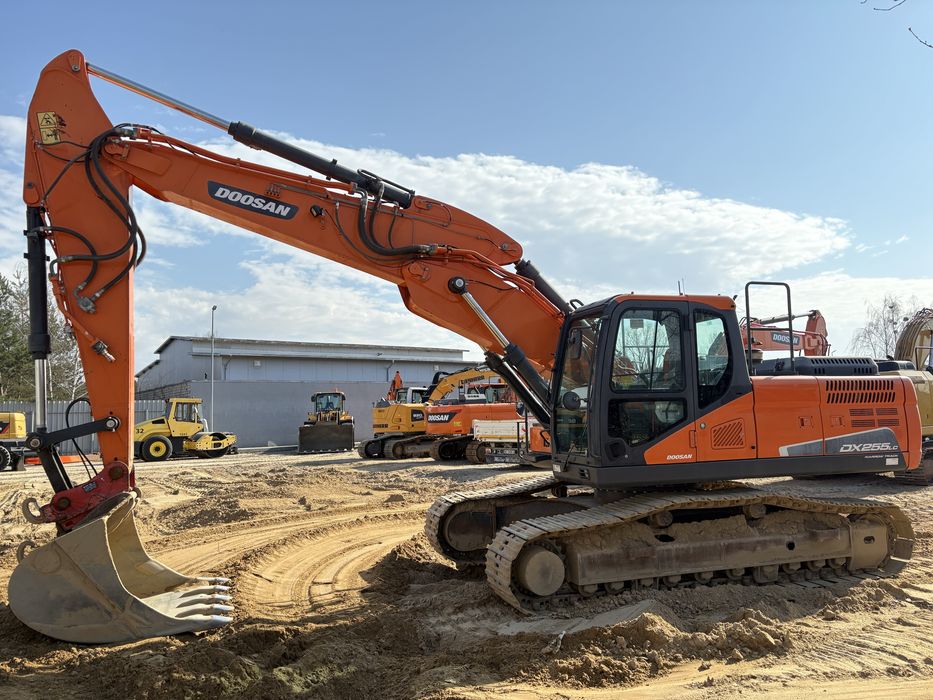 Doosan dx 255 dx225 komatsu pc 240 cat 326 cat 323