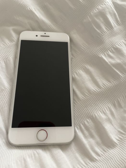 iPhone 7 - with original box64730153702531120