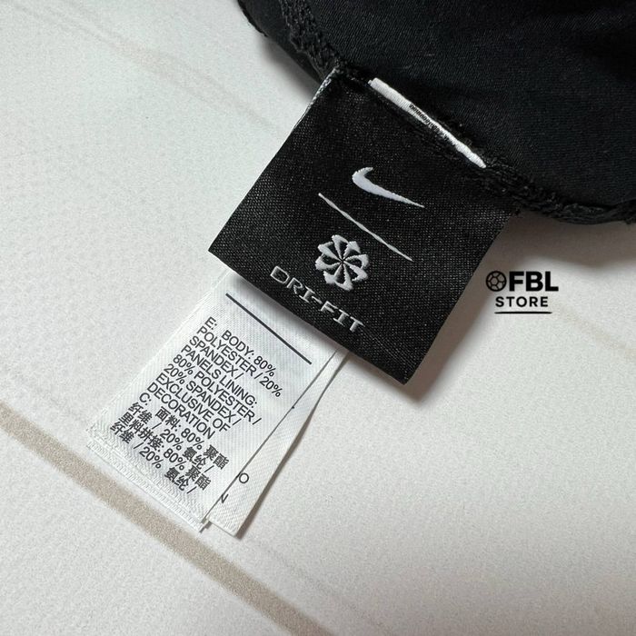 Термо шапка Nike Peak Beanie для футболу, бігу чи тренувань