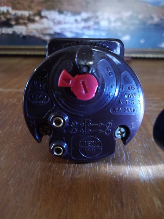 Продам електро тену  в зборі  від бойлера