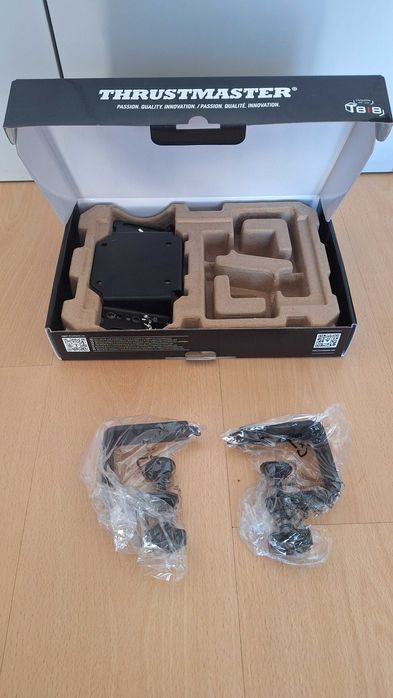 Base Thrustmaster T818 10Nm compatível com PC inclui mount