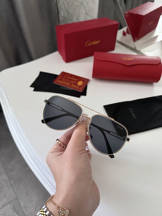 Солнцезащитные очки cartier полный комплект черные капля