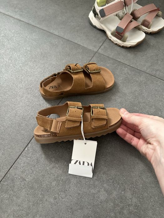 Сандалі Zara босоніжки zara 27 шкіряні crocs c10 оригінал