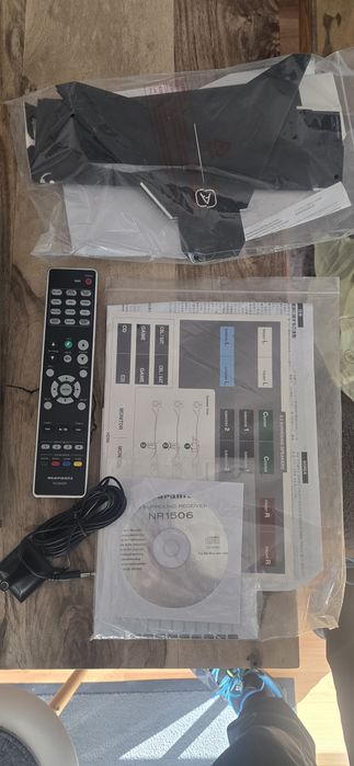 Amplituner Marantz NR 1506 4K wi-fi bluetooth kompletny