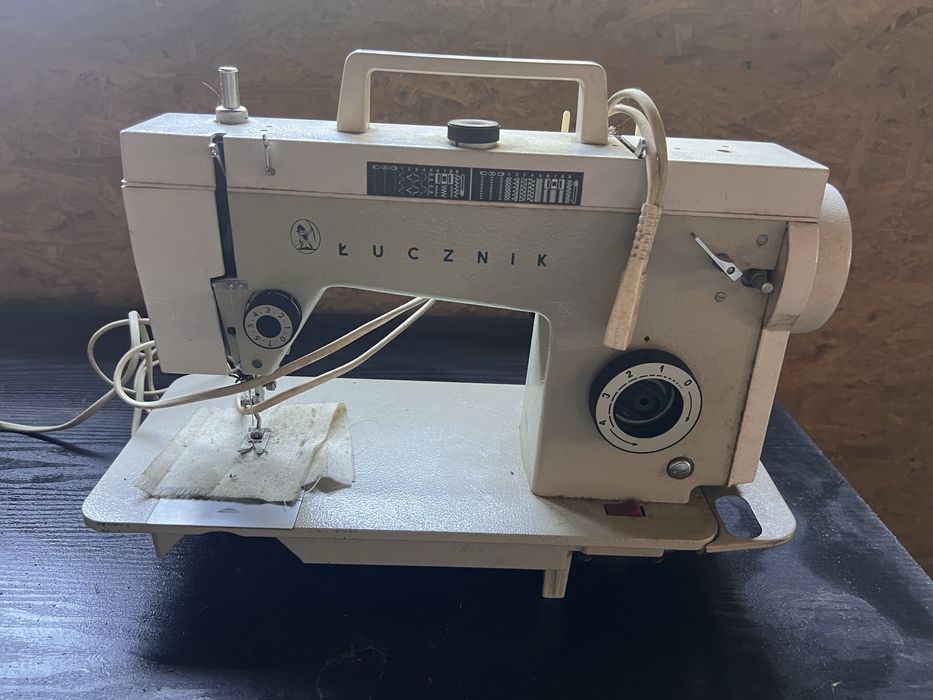Maszyna do szycia Lucznik Tur 2