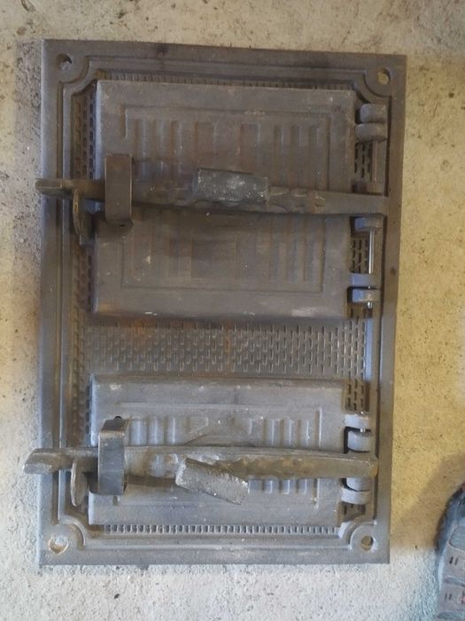 Drzwiczki żeliwne do pieca