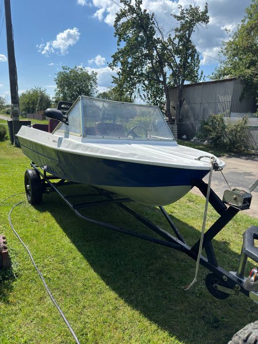 Моторний човен Yamaha 30 2t