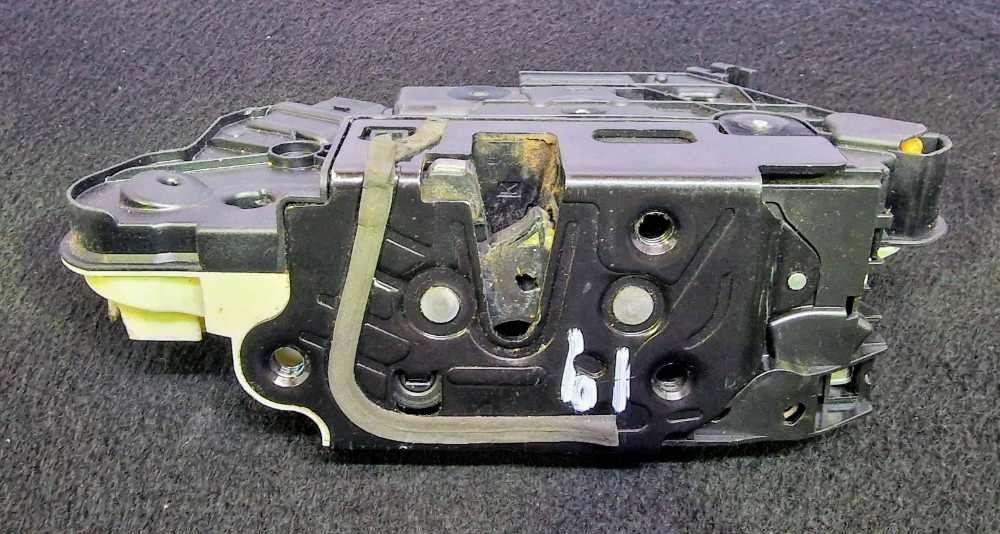 Fechadura / Fecho Porta Frente Esquerdo SEAT IBIZA IV (6J5, 6P1) ano 2008