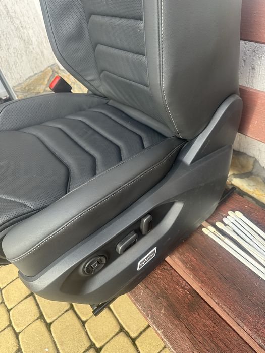 Сидіння VW Touareg CR