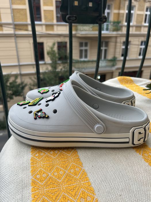 Crocs Off Court Logo Clog