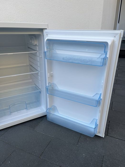 Холодильник без морозильної камери