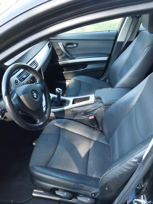 Sprzedam BMW 320i E90 150KM