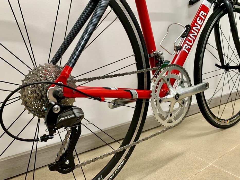 Bicicleta de estrada em alumínio Runner 2500