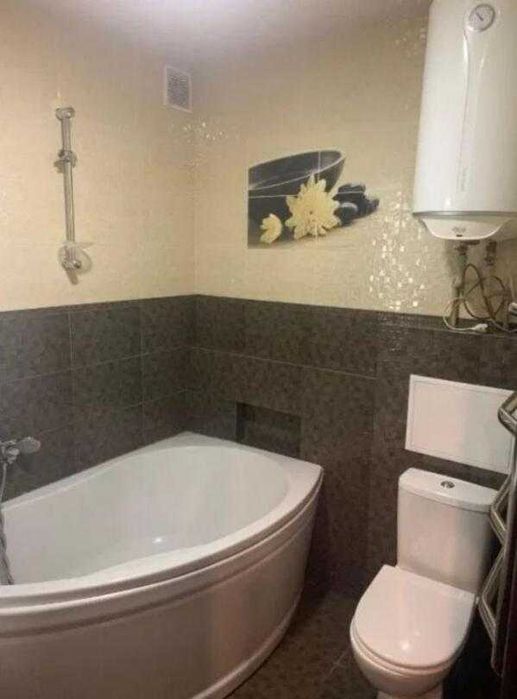 Продаётся 3к квартира метро Левада