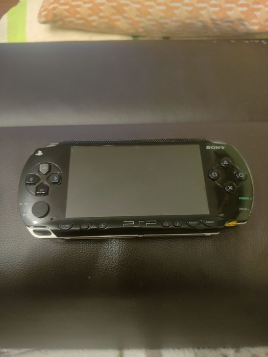 PSP Fat 1000  - używany