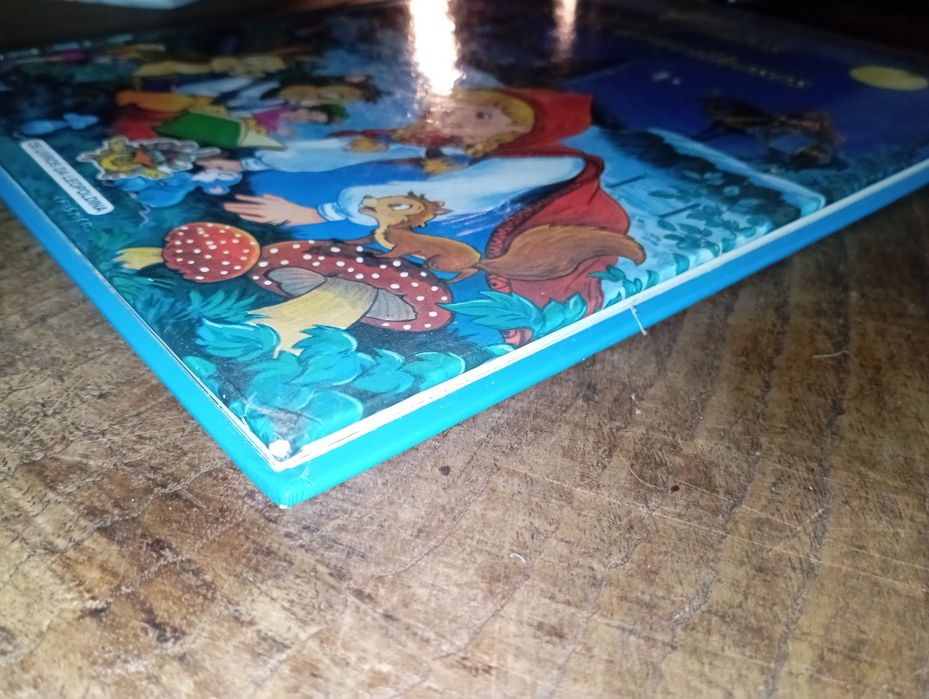 Livro Infantil Vintage "Contos Maravilhosos"