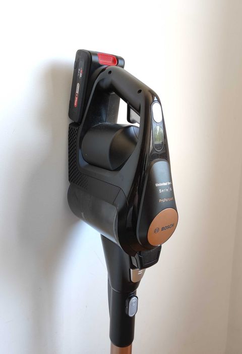 Aspirador Vertical Bosch Unlimited Gen2 Serie 8 ProParquet