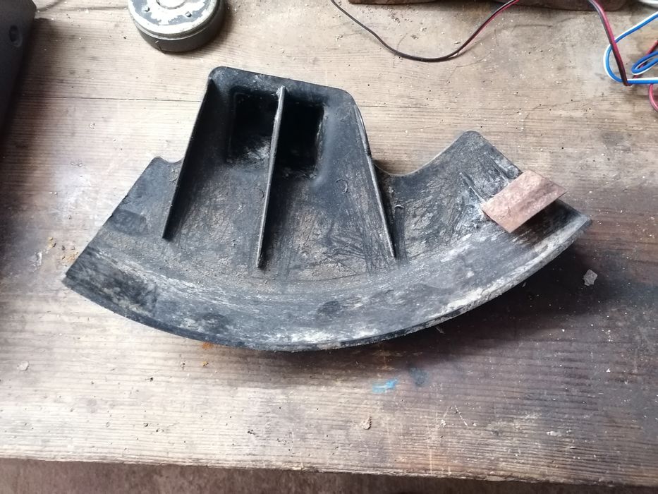 Protecção de roçadora usada