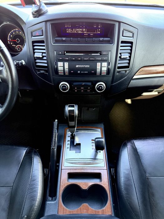 Mitsubishi Pajero Wagom 2008г, 3,2 Дизель Автомат Максимал!