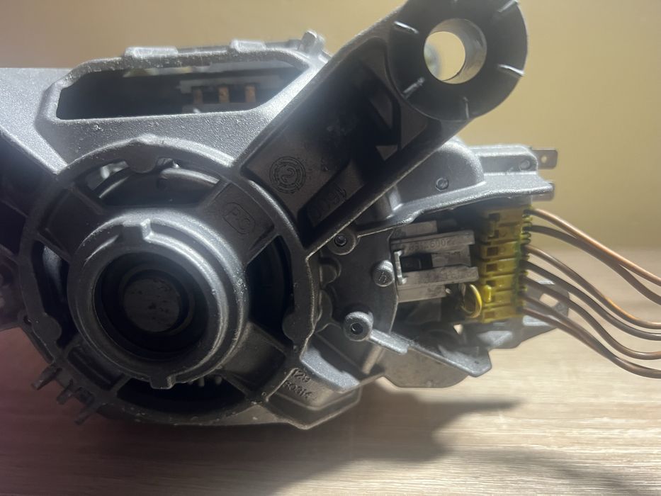 Silnik do pralki bosch na 7 pinów