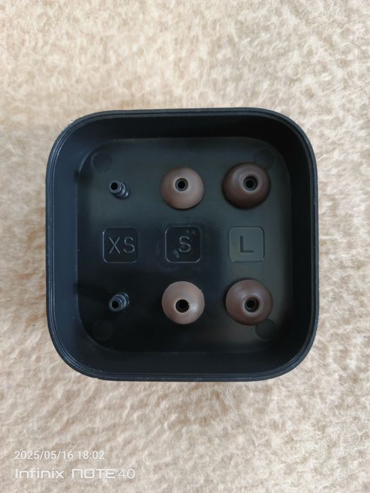 Навушники дротові вакумні