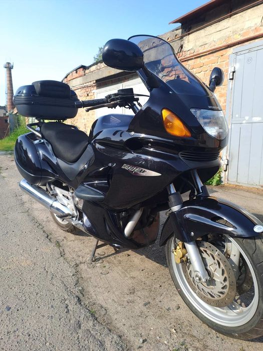 Продам Honda Deauville