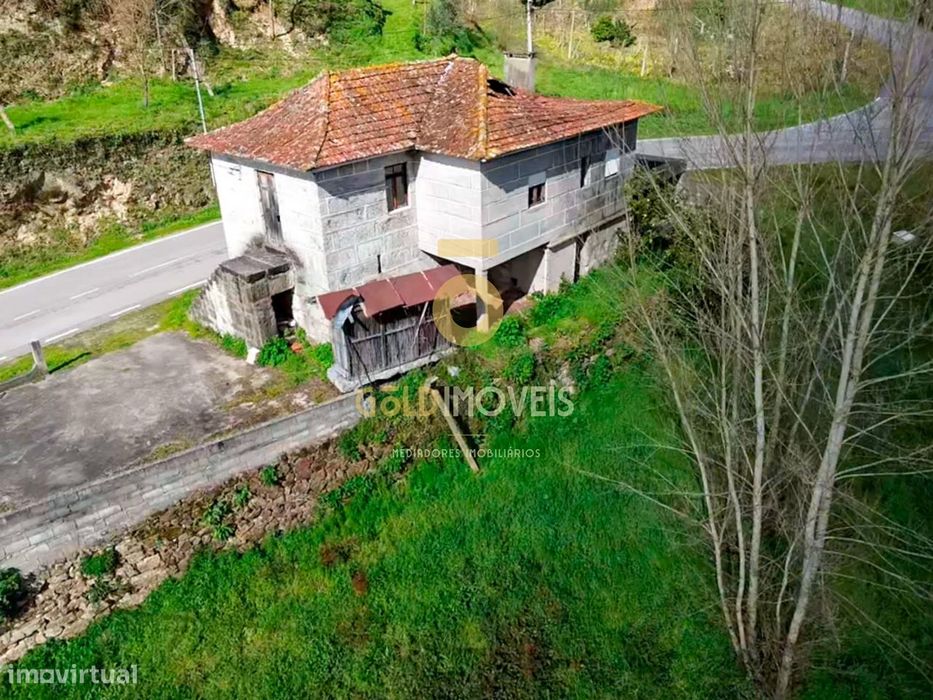 Moradia T3 Para Remodelação Total | Travanca Cinfães