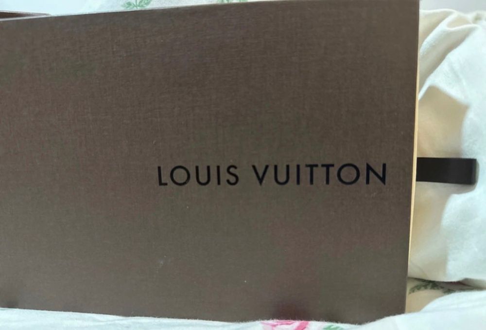Lenço Louis Vuitton