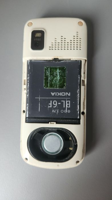 Телефон Nokia F600