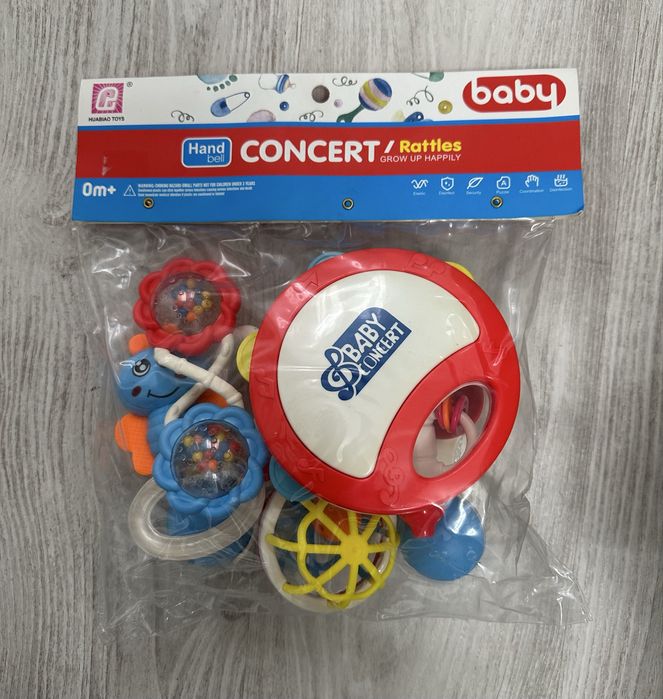 Набір брязкалець. Тримач для пустушки