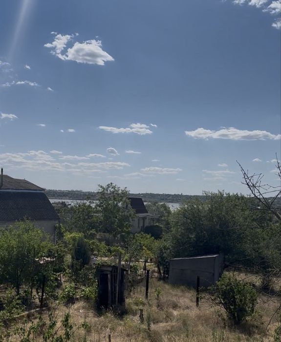 Дом- дача в Новой Дофиновке, СК Сахарник. с  документами, под ключ