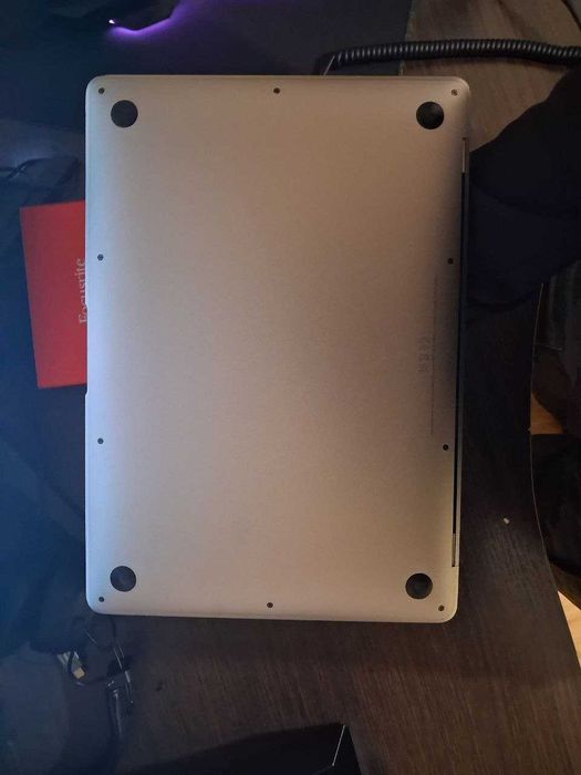 MacBook air M1 8/512