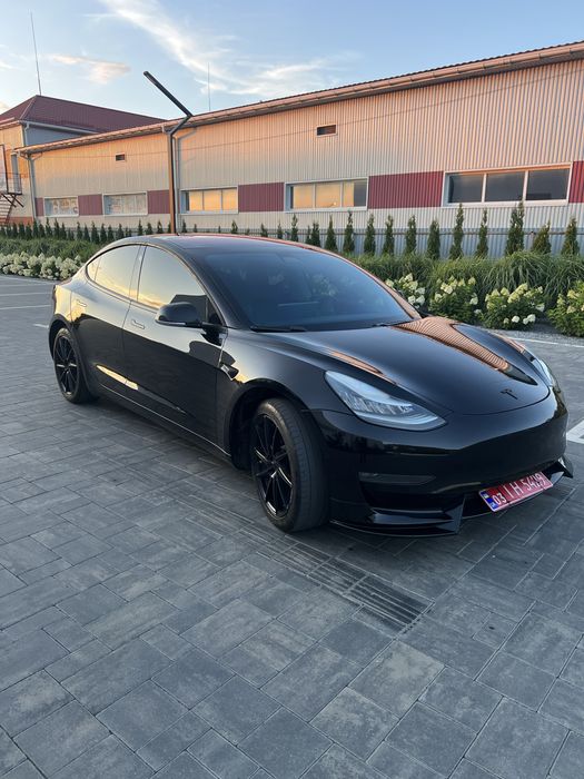 продам  tesla  3