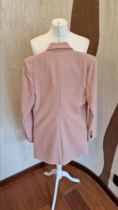 Garnitur z szerokimi modnymi spodniami firmy Purpura