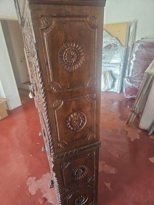 Móvel de sala de jantar /louceiro
