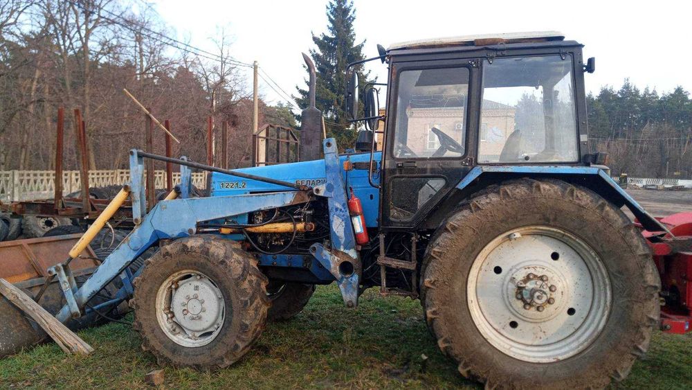 трактор колісний МТЗ 1221