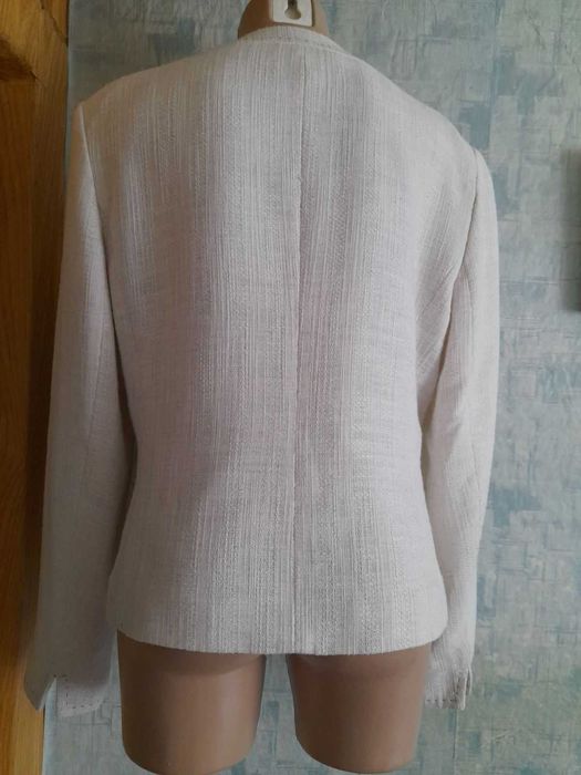 Піджак жакет на підкладці із відворотами на рукавах р 48