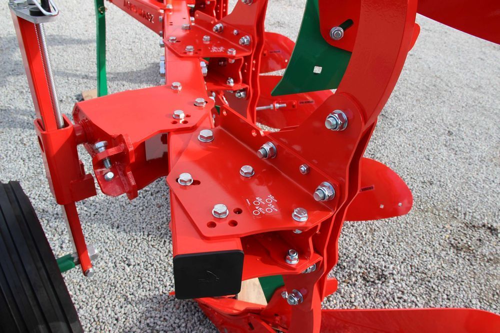 Pług pługi Agro-Masz LEKKI obrotowy obracalne zrywalny zrywalne