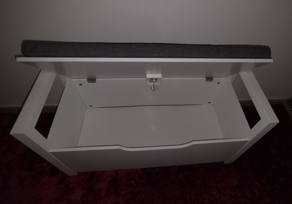 Banco com arrumação