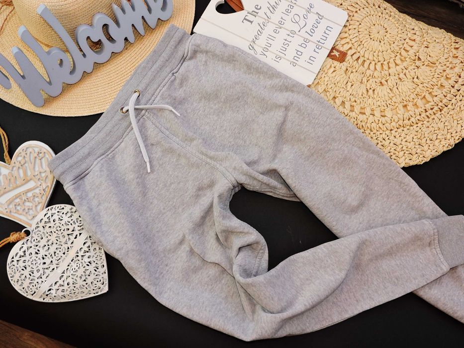 H&M - szare dresy joggersy r 146