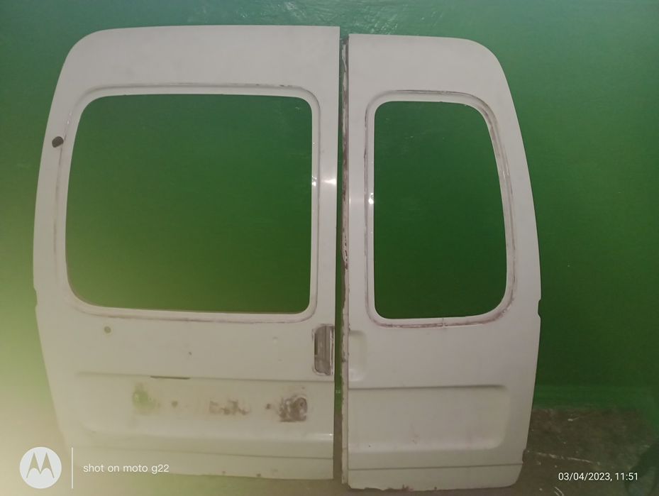 Двері без скла білі