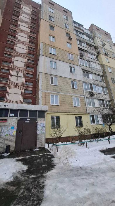 Продаж 2кімнатної квартири на Виноградарі