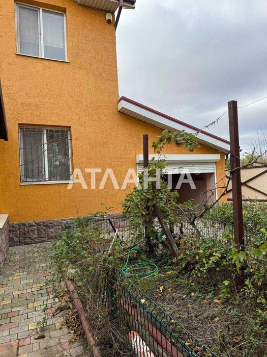 Добротный и ухоженный дом площадью 120 м², участок 9 соток.