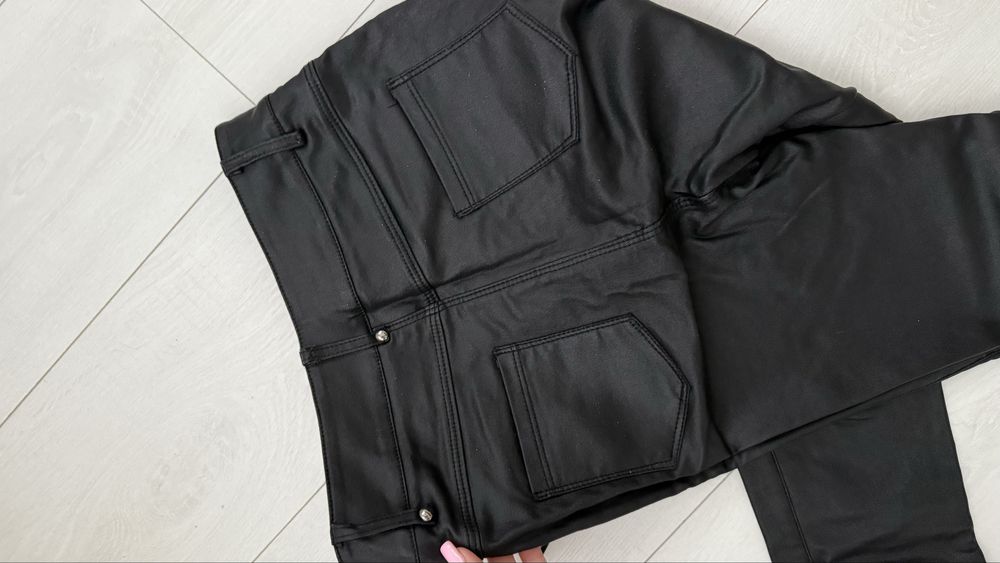 Рубашка кожанная черная 44/46