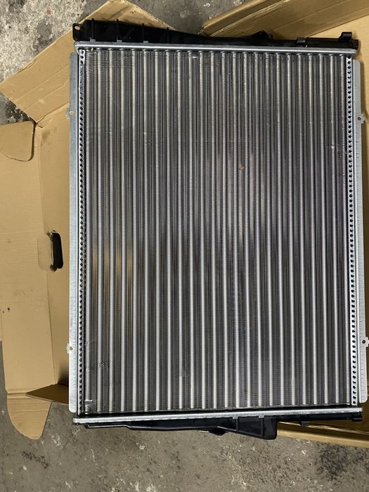 Радиатор БМВ е 46 Радіатор БМВ е 46 Радиатор D7B006TT БМВ