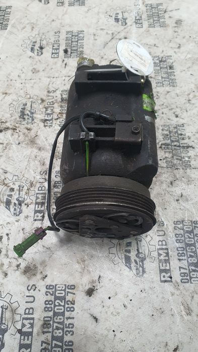 Компресор кондиціонера Audi a4 b5