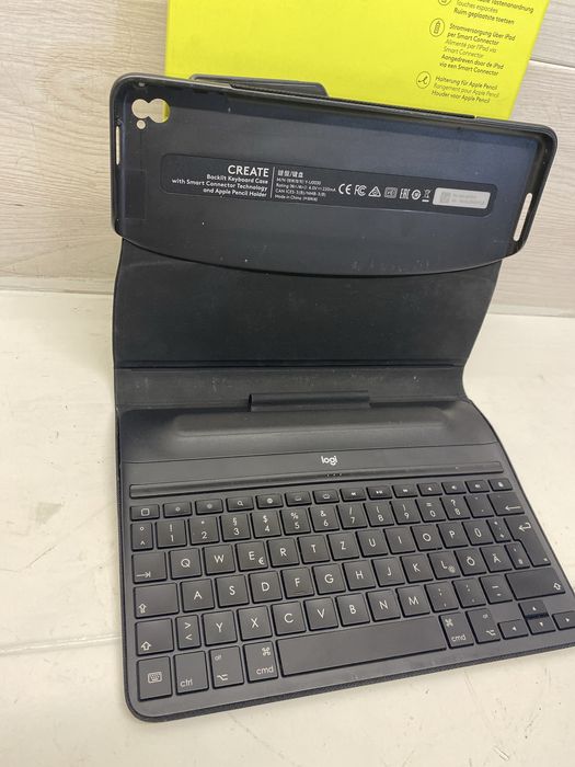 Клавіатура-чохол Logitech CREATE Y-U0030 для iPad Pro 9.7" –  оригінал