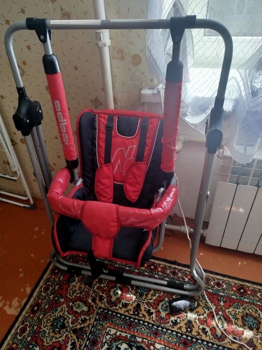Продам гойдалку дитячу