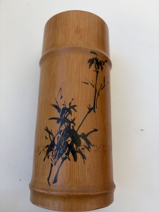 Porta-canetas em bambu ou vaso de flores