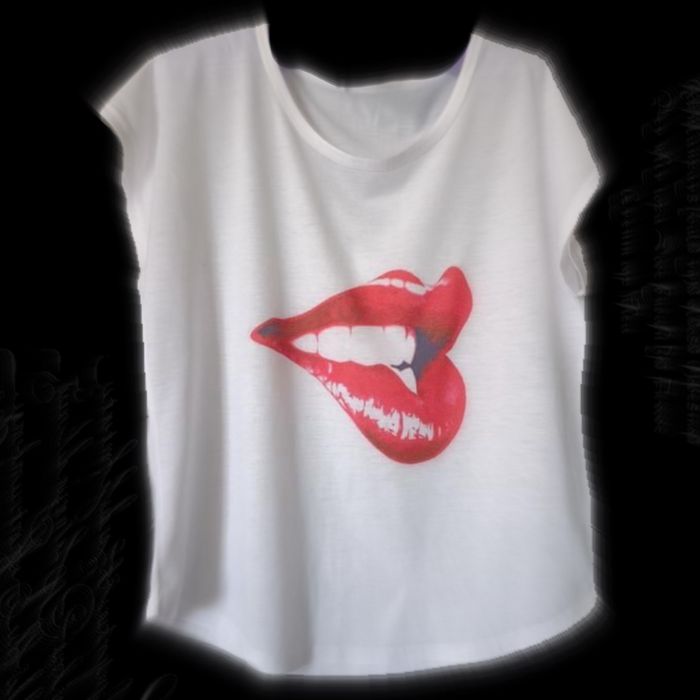 tank top lips xl size